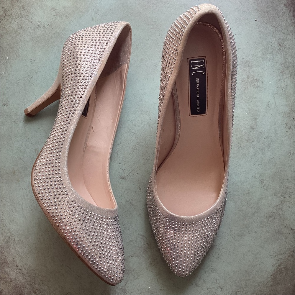 INC International Concepts Zitah Pearl Gold Shoes Size 8.5